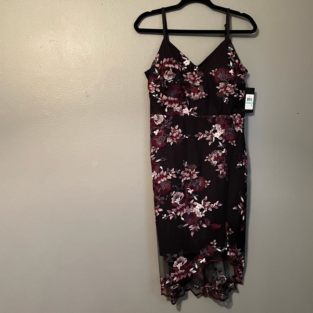 Guess Sz 8 Black Lace Floral Embroidered Midi Dress!